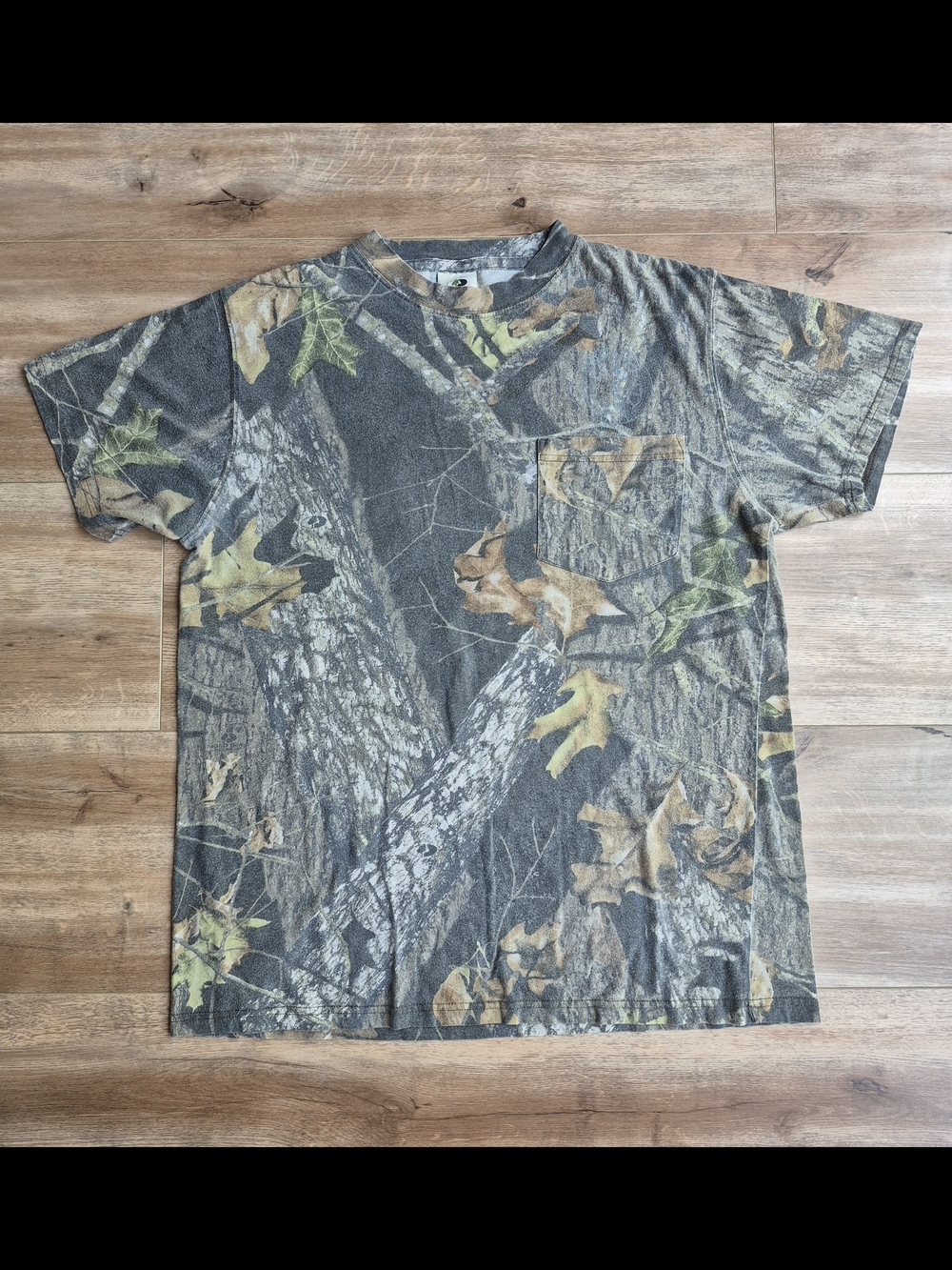 Mossy Oak Short Sleeve Faded Camo Pocket Tee in Green and Brown